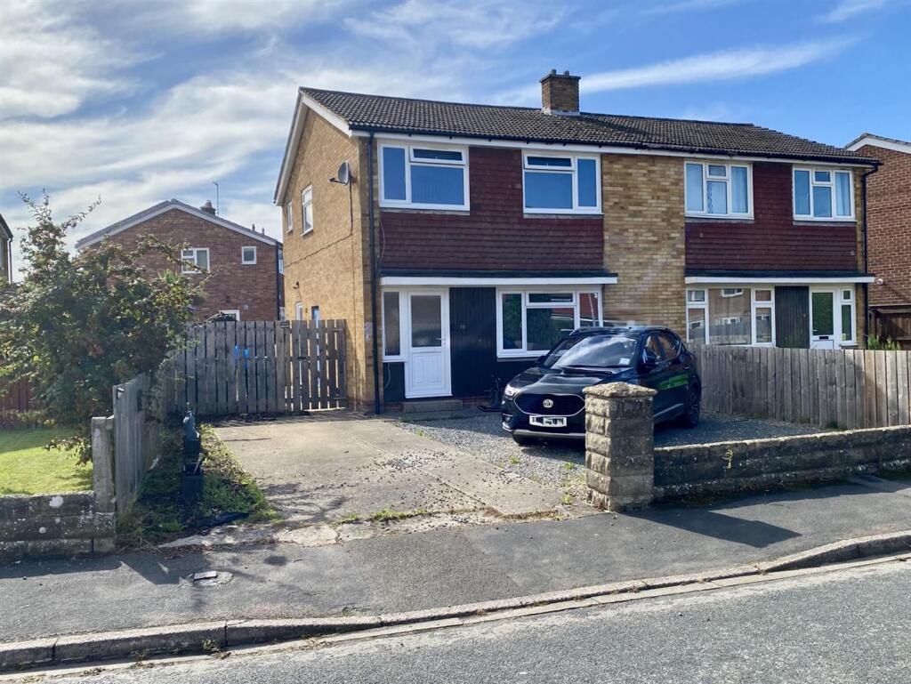 3 bed Semi Detached for rent in Bedale. From Norman F. Brown - Bedale 3 bed Semi Detached for rent in Bedale. From Norman F. Brown - Bedale
