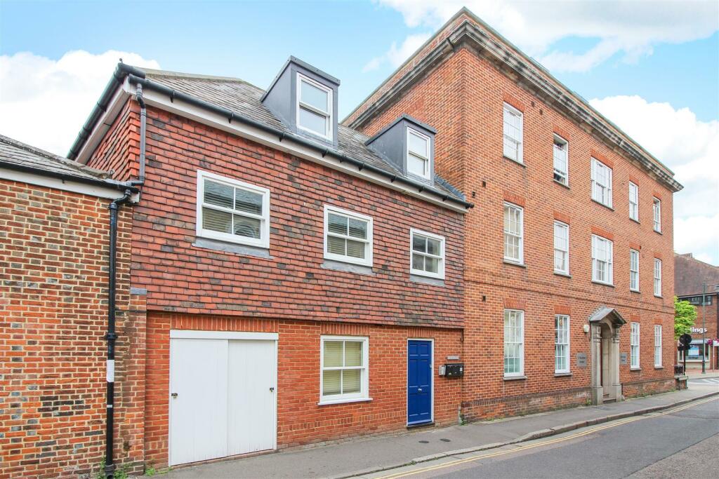 0 bed Studio for rent in Canterbury. From Regal Estates - Canterbury