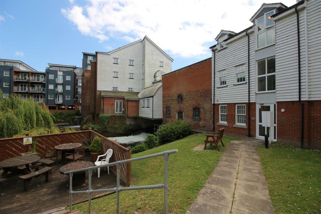 1 bed Flat for rent in Canterbury. From Regal Estates - Canterbury