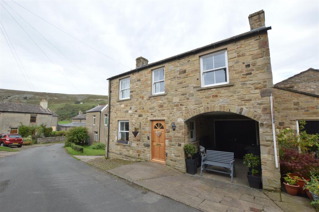 3 bed Link detached for rent in Reeth. From Norman F. Brown - Richmond 3 bed Link detached for rent in Reeth. From Norman F. Brown - Richmond