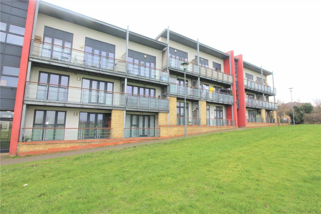 2 bed Apartment for rent in Stone. From Balgores Kent Ltd. - Gravesend Sales