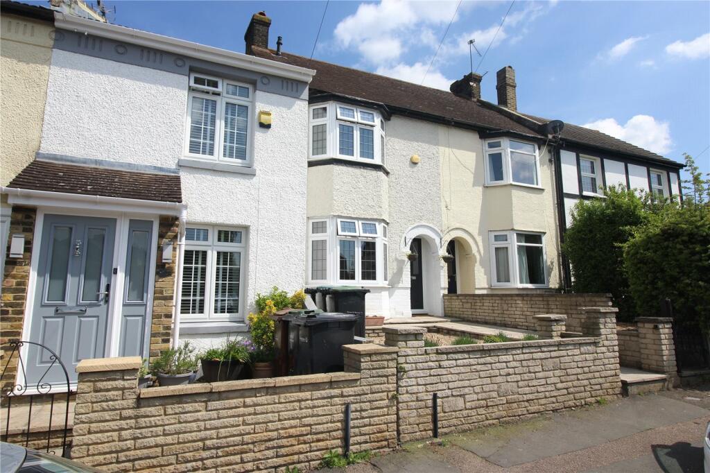 2 bed Mid Terraced House for rent in Gravesend. From Balgores Kent Ltd. - Gravesend Sales
