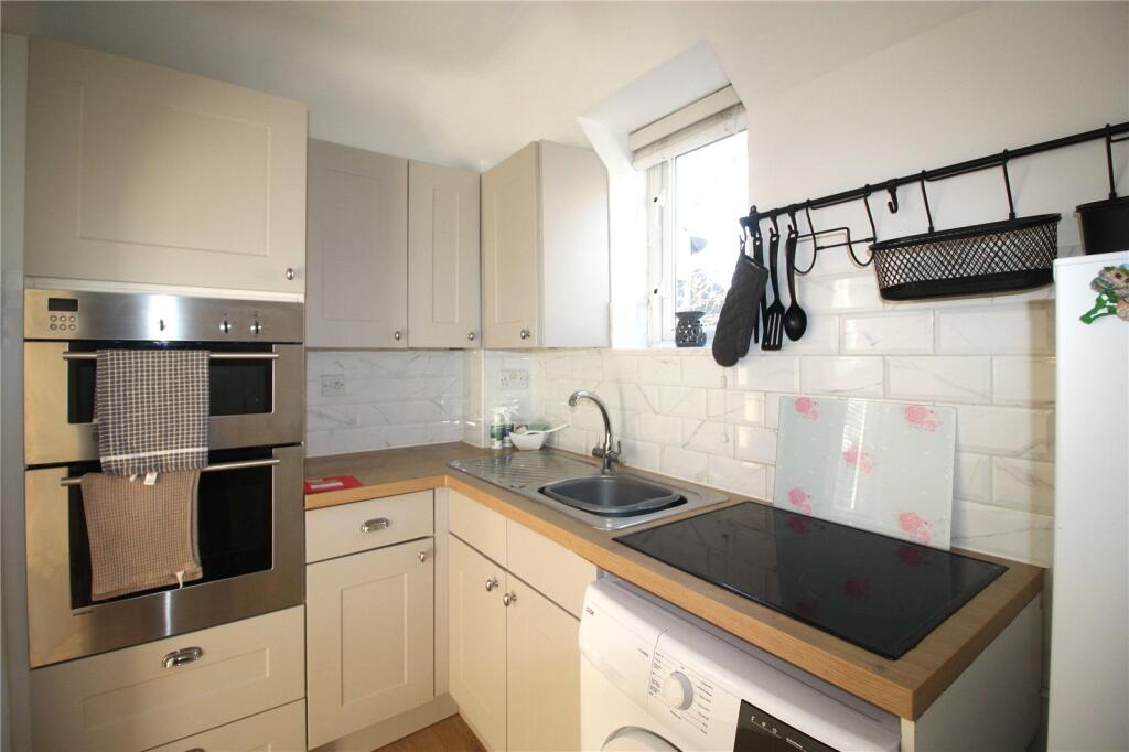 1 bed Apartment for rent in Northfleet. From Balgores - Gravesend