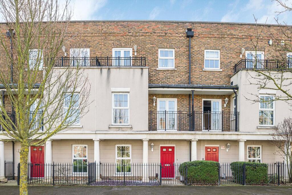 3 bed Mid Terraced House for rent in Swanscombe. From Balgores - Gravesend 3 bed Mid Terraced House for rent in Swanscombe. From Balgores - Gravesend