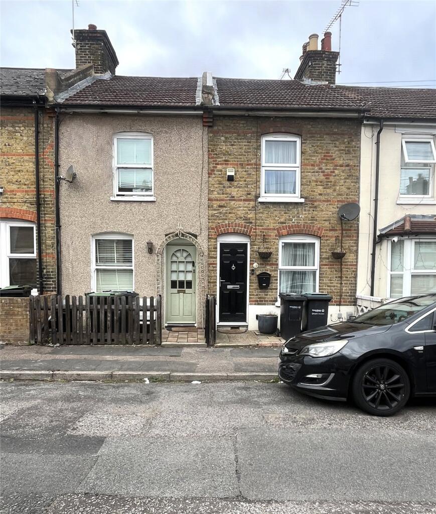 2 bed Mid Terraced House for rent in Northfleet. From Balgores - Gravesend