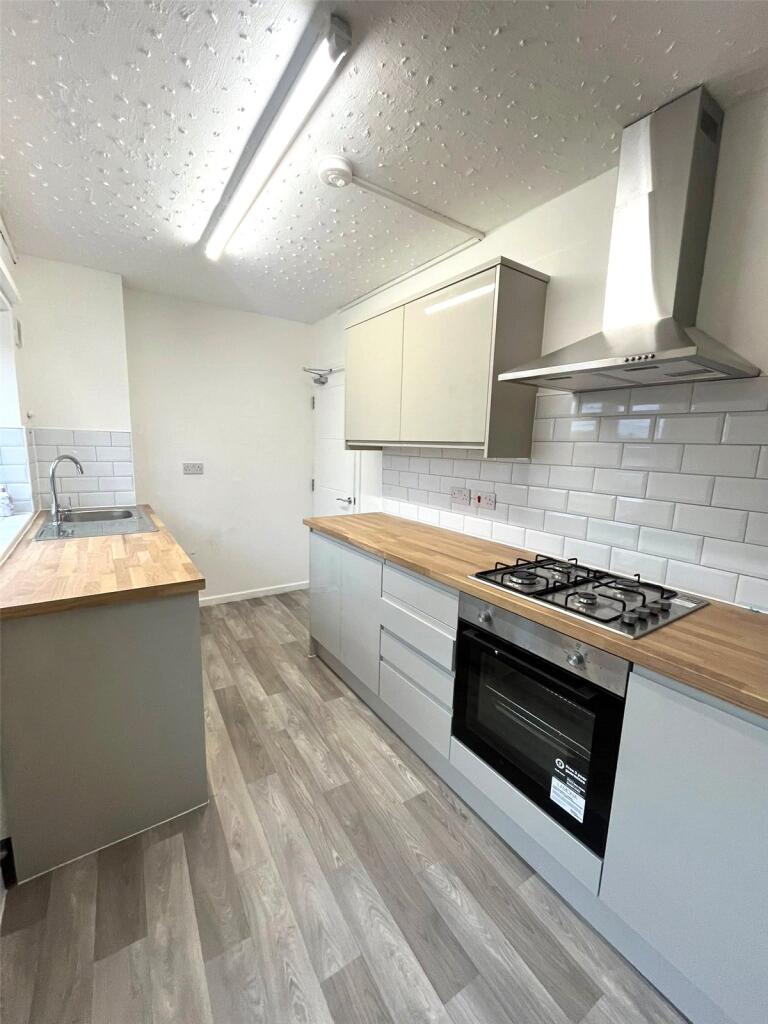 2 bed End of Terrace for rent in Darenth. From Balgores - Gravesend