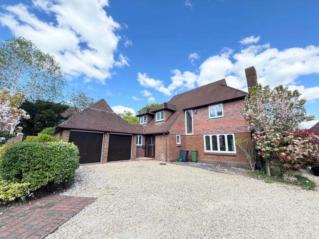 4 bed Detached for rent in Old Basing. From Northwood - Basingstoke