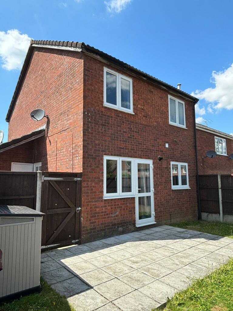 1 bed Cluster Home for rent in Cliddesden. From Northwood - Basingstoke