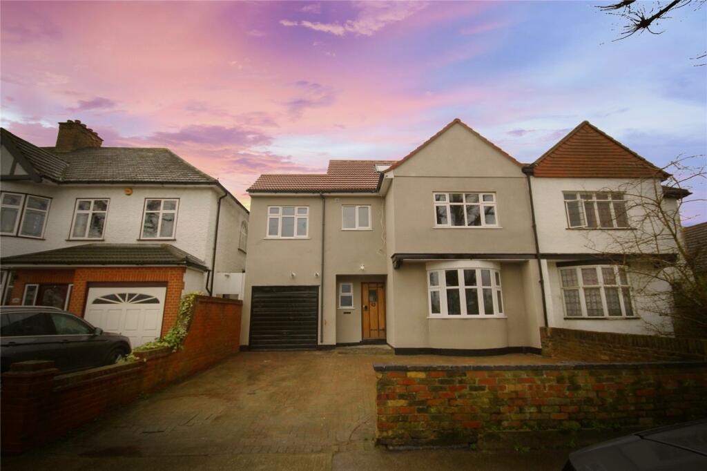 7 bed Semi-Detached House for rent in Romford. From Balgores Lettings Ltd - Romford
