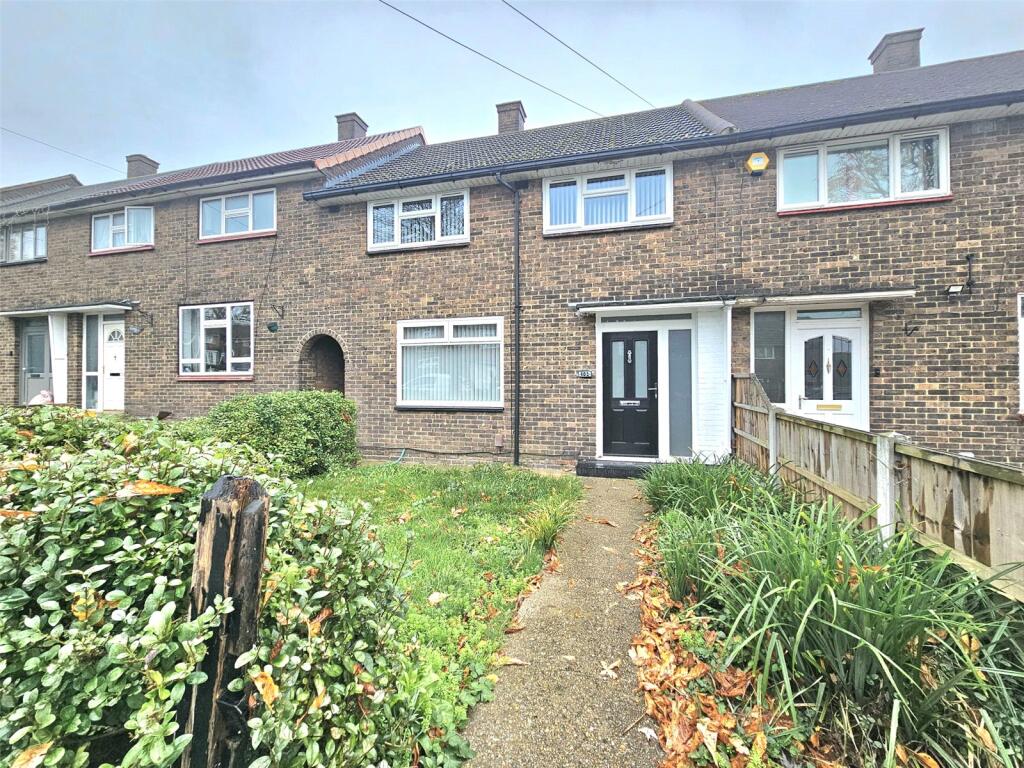 3 bed Mid Terraced House for rent in Romford. From Balgores - Romford Lettings 3 bed Mid Terraced House for rent in Romford. From Balgores - Romford Lettings