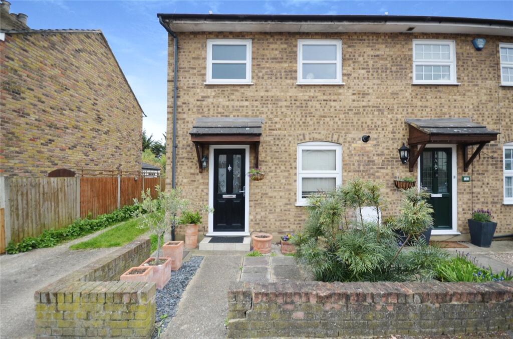 3 bed End of Terrace for rent in Romford. From Balgores Letting Ltd