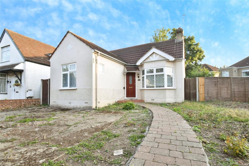 3 bed Bungalow for rent in Romford. From Balgores Letting Ltd