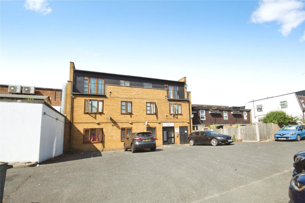 1 bed Apartment for rent in Romford. From Balgores Letting Ltd