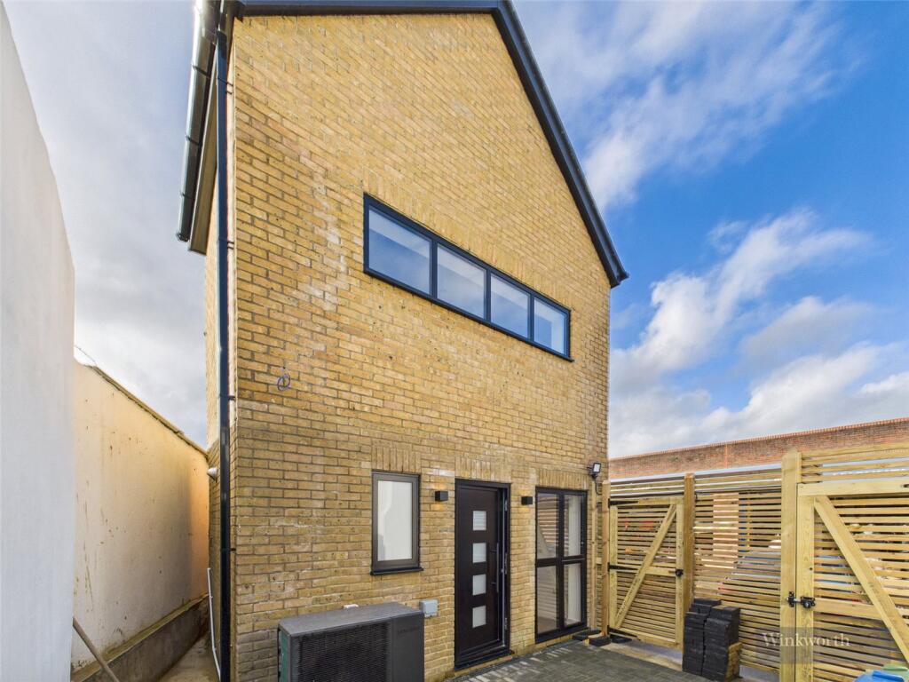 2 bed Apartment for rent in Surbiton. From Winkworth - Surbiton 2 bed Apartment for rent in Surbiton. From Winkworth - Surbiton