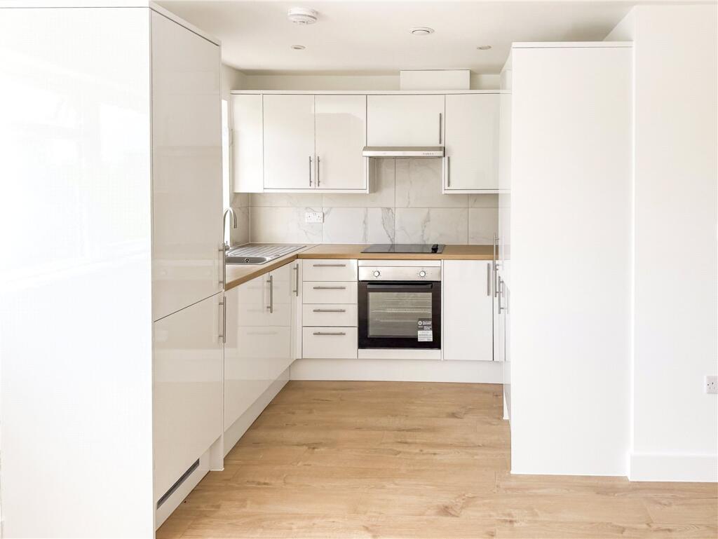 4 bed Not Specified for rent in Weybridge. From Winkworth - Surbiton