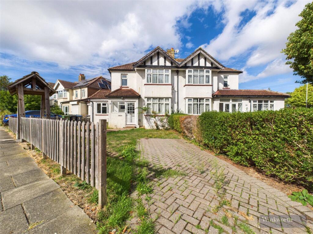 4 bed Semi Detached for rent in Surbiton. From Winkworth - Surbiton 4 bed Semi Detached for rent in Surbiton. From Winkworth - Surbiton