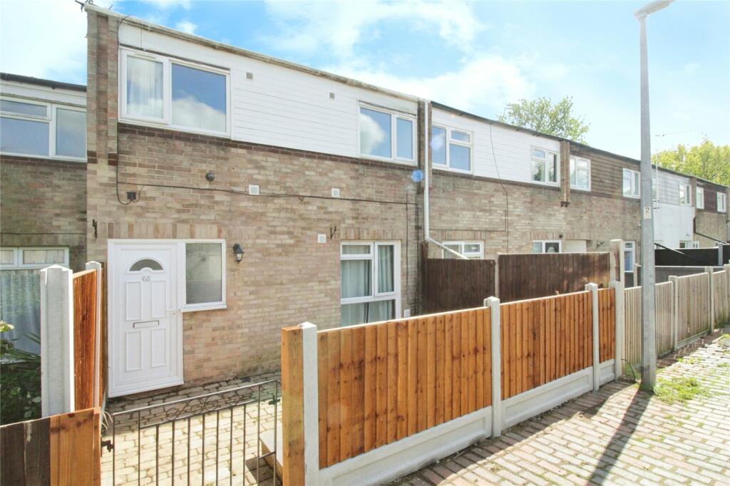 2 bed Mid Terraced House for rent in Basildon. From Balgores Basildon Ltd - Lettings