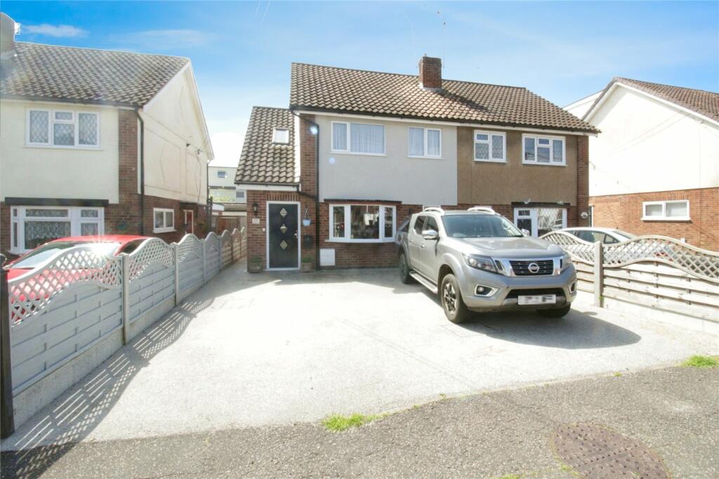 2 bed Semi-Detached House for rent in Basildon. From Balgores Basildon Ltd - Lettings