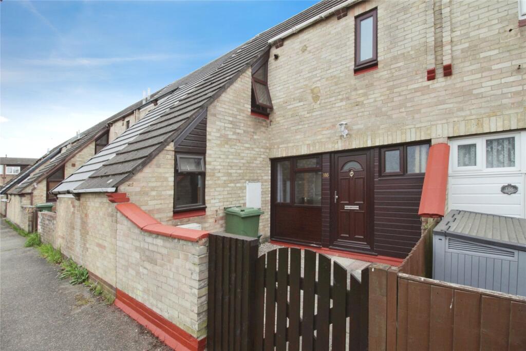 3 bed Mid Terraced House for rent in Basildon. From Balgores Basildon Ltd - Lettings