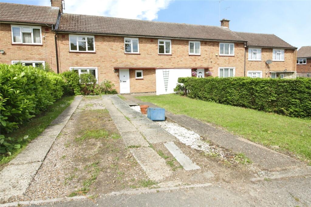 3 bed Mid Terraced House for rent in Basildon. From Balgores Basildon Ltd - Lettings