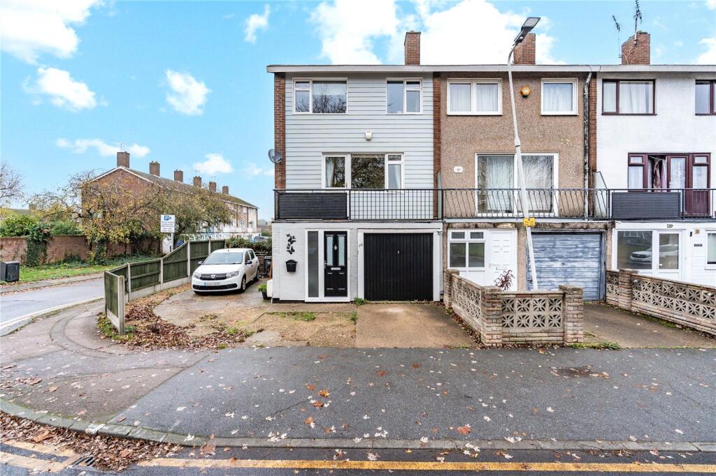 4 bed End of Terrace for rent in Basildon. From Balgores Basildon Ltd - Lettings 4 bed End of Terrace for rent in Basildon. From Balgores Basildon Ltd - Lettings