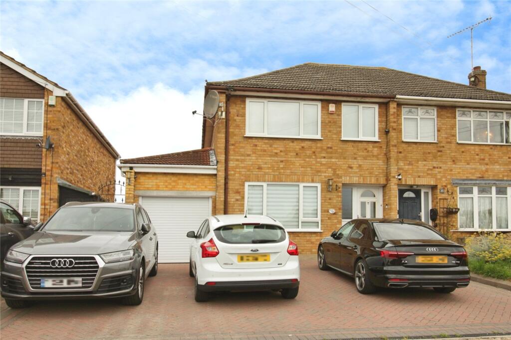 3 bed Semi Detached for rent in Runwell. From Balgores Basildon Ltd - Lettings