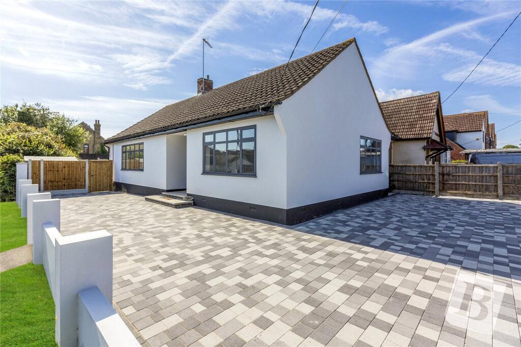 3 bed Detached bungalow for rent in Runwell. From Balgores Basildon Ltd - Lettings