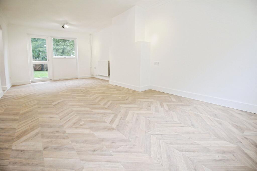 3 bed Mid Terraced House for rent in Basildon. From Balgores Basildon Ltd - Lettings 3 bed Mid Terraced House for rent in Basildon. From Balgores Basildon Ltd - Lettings