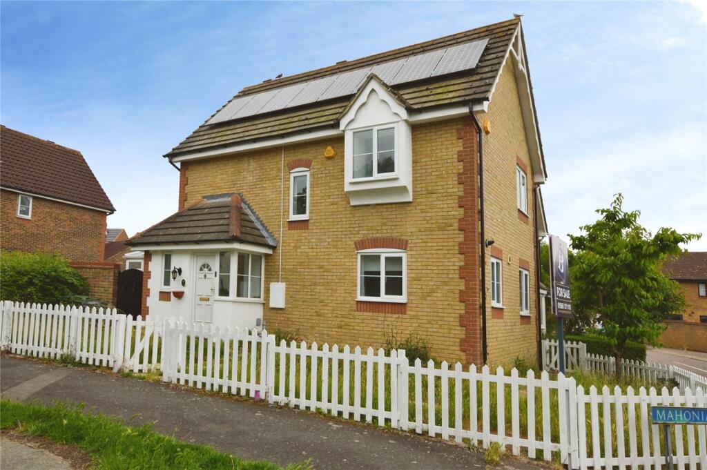 4 bed Link detached for rent in Basildon. From Balgores Basildon Ltd - Lettings
