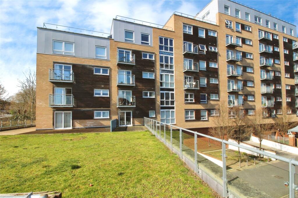 1 bed Apartment for rent in Basildon. From Balgores Basildon Ltd - Lettings