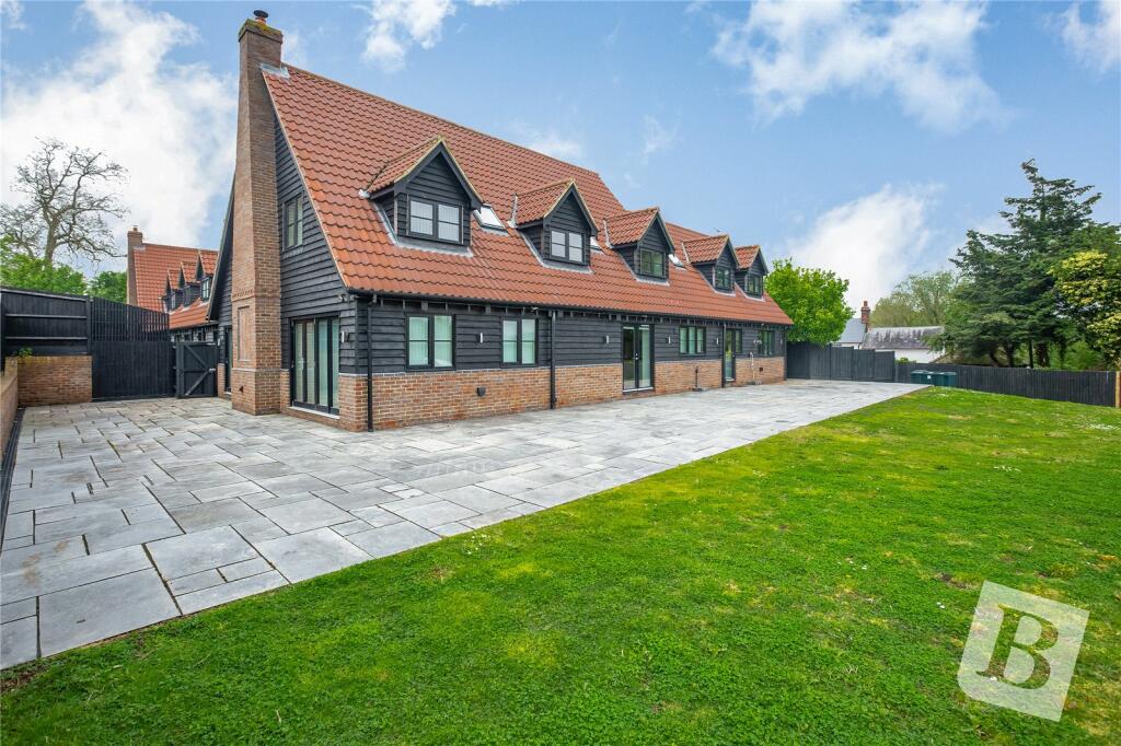 5 bed Detached House for rent in Little End. From Balgores Hayes - Brentwood Lettings