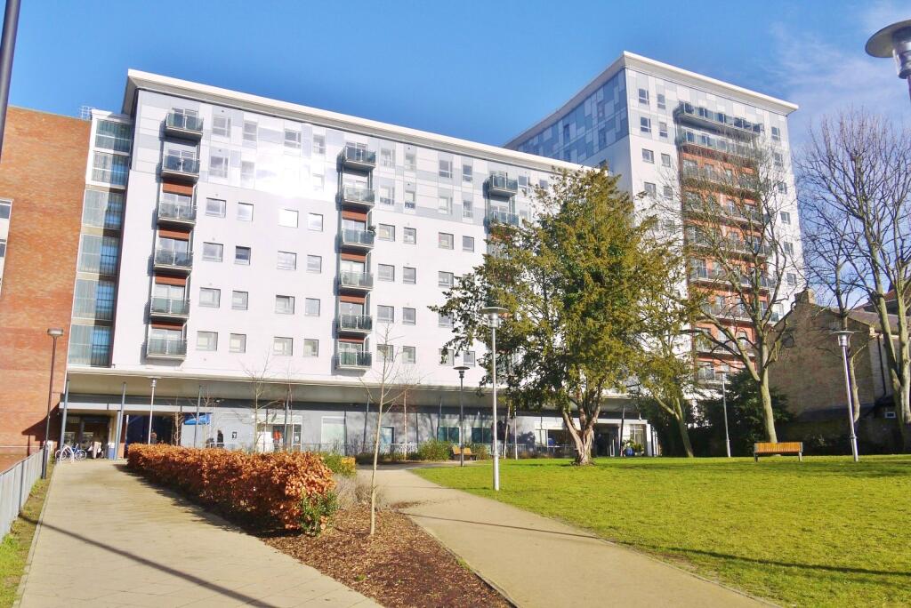 1 bed Apartment for rent in South Weald. From Balgores Hayes - Brentwood Lettings
