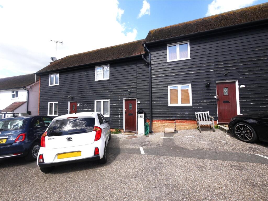 1 bed Mid Terraced House for rent in Chipping Ongar. From Balgores Hayes - Brentwood Lettings
