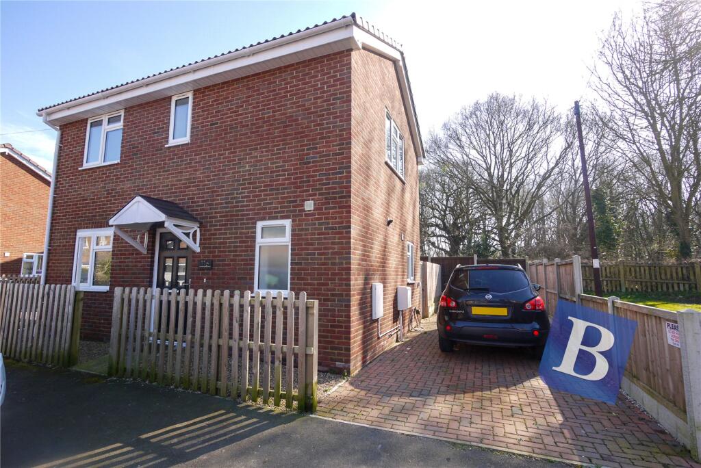2 bed Detached for rent in Havering's Grove. From Balgores Hayes - Brentwood Lettings