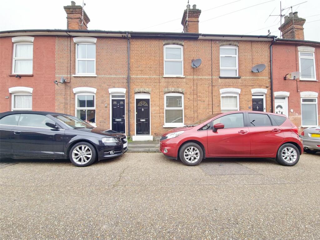 2 bed Mid Terraced House for rent in Chelmsford. From Balgores Essex Ltd. - Chelmsford Lettings