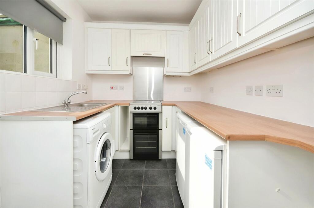 2 bed Semi-Detached House for rent in East Hanningfield. From Balgores Essex Ltd. - Chelmsford Lettings