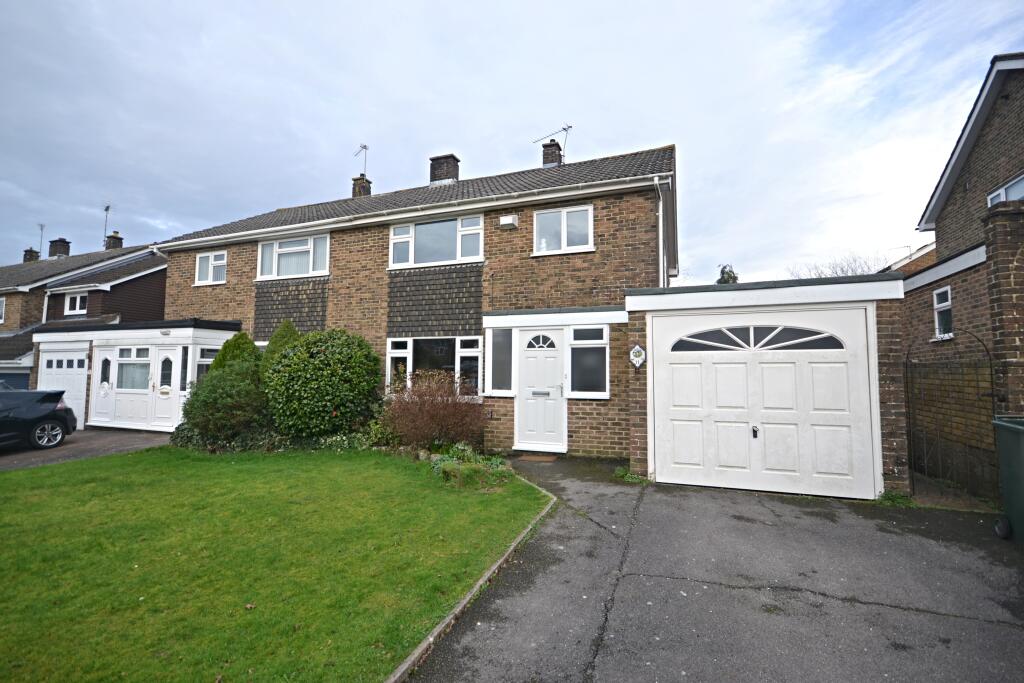 3 bed Semi Detached for rent in Crawley. From Northwood - Crawley 3 bed Semi Detached for rent in Crawley. From Northwood - Crawley