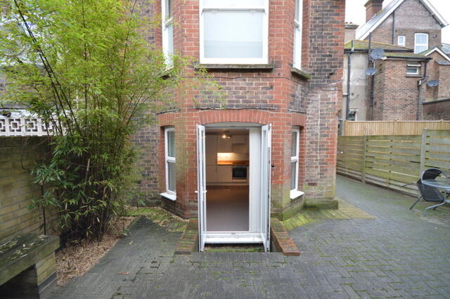 1 bed 1st Floor Flat for rent in Haywards Heath. From Northwood - Crawley 1 bed 1st Floor Flat for rent in Haywards Heath. From Northwood - Crawley