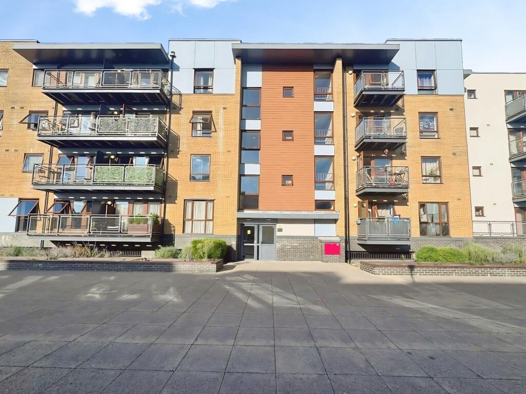 2 bed Apartment for rent in Crawley. From Northwood - Crawley