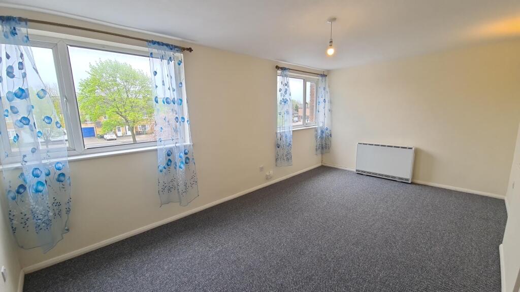 3 bed 1st Floor Flat for rent in Houghton Regis. From Belvoir - Dunstable