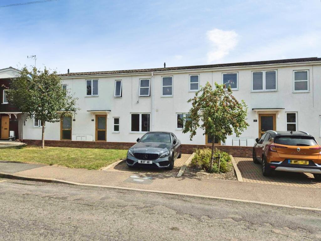 4 bed Mid Terraced House for rent in Dunstable. From Belvoir - Dunstable