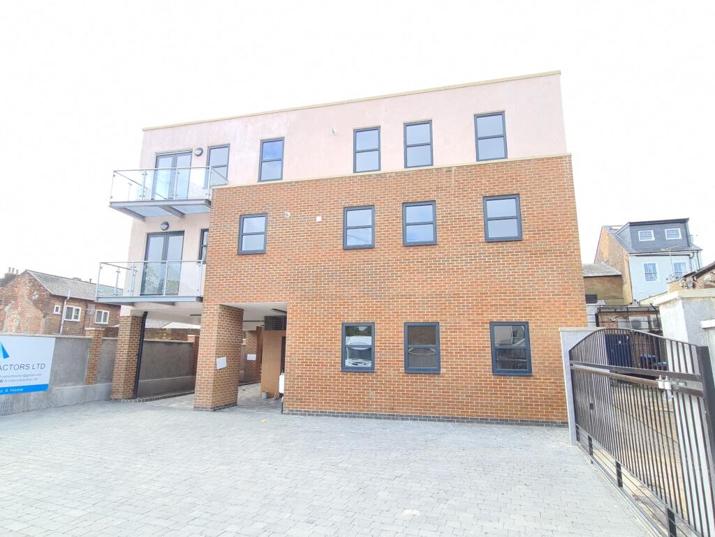 1 bed 1st Floor Flat for rent in Dunstable. From Belvoir - Dunstable 1 bed 1st Floor Flat for rent in Dunstable. From Belvoir - Dunstable