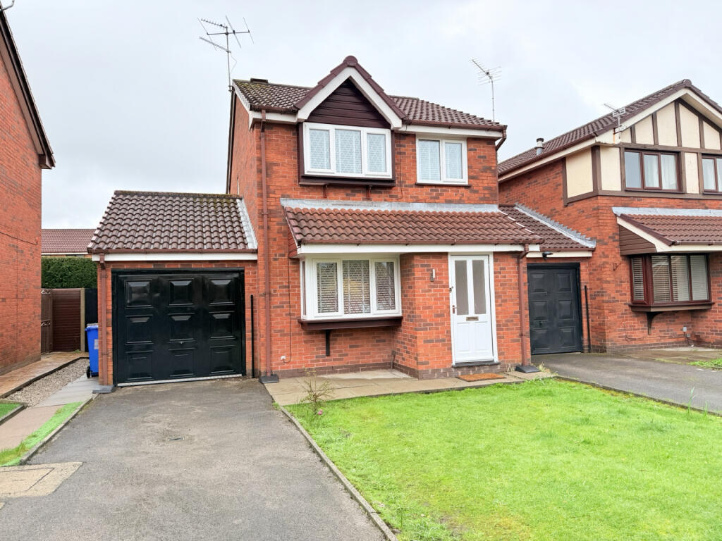3 bed Link detached for rent in Ashton-under-Lyne. From Saltsman & co - Droylsden