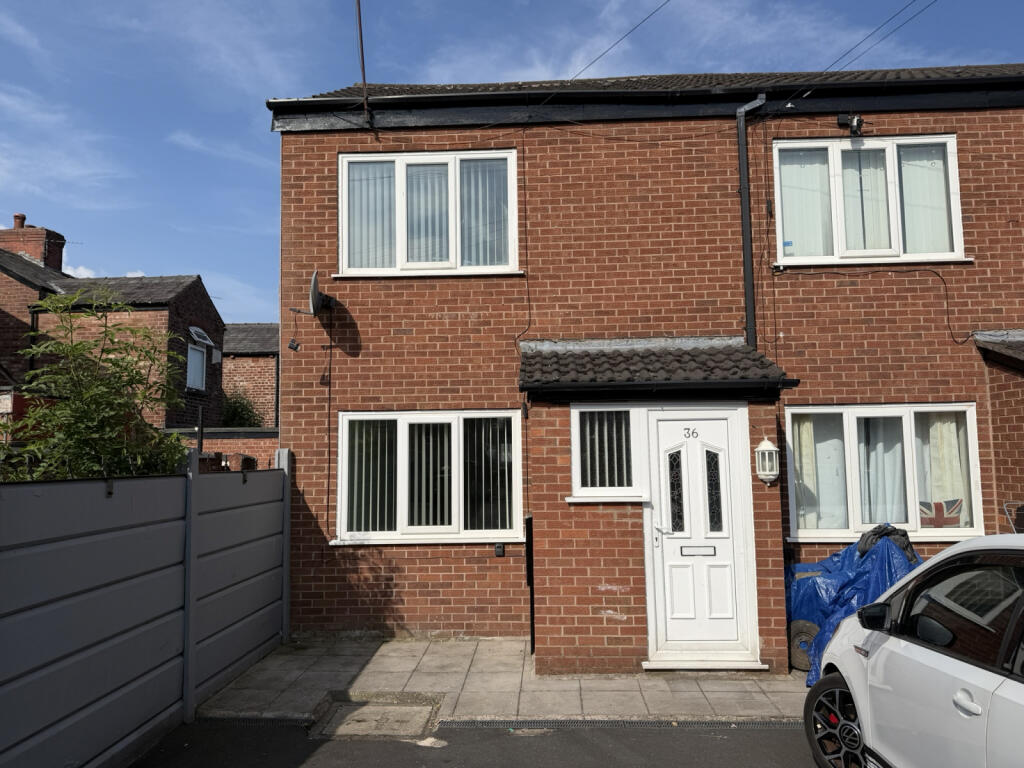 1 bed Annexe for rent in Droylsden. From Saltsman & Co Estate Agents Oldham