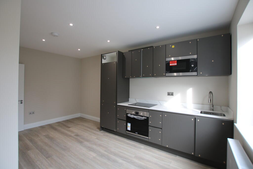 2 bed Flat Share for rent in London. From Empire Estates - Willesden