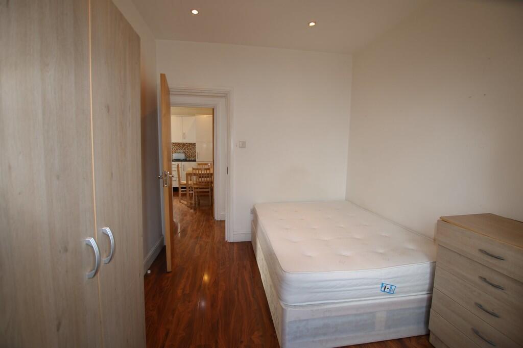4 bed 1st Floor Flat for rent in London. From Empire Estates - North West London 4 bed 1st Floor Flat for rent in London. From Empire Estates - North West London