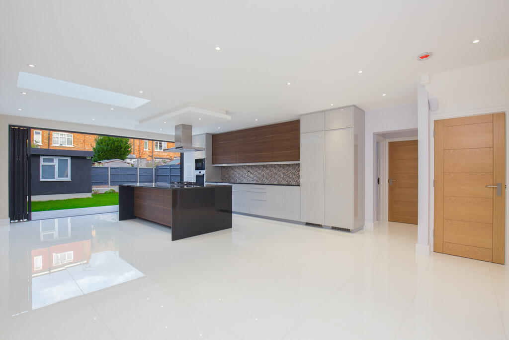 4 bed Semi Detached for rent in London. From Empire Estates - North West London