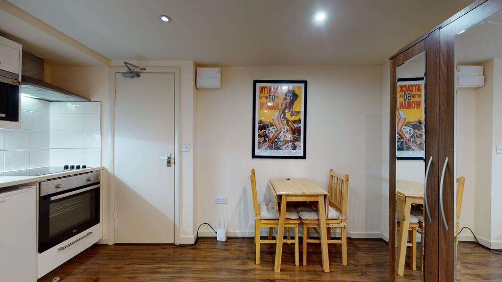 4 bed Apartment for rent in Willesden. From Empire Estates - North West London