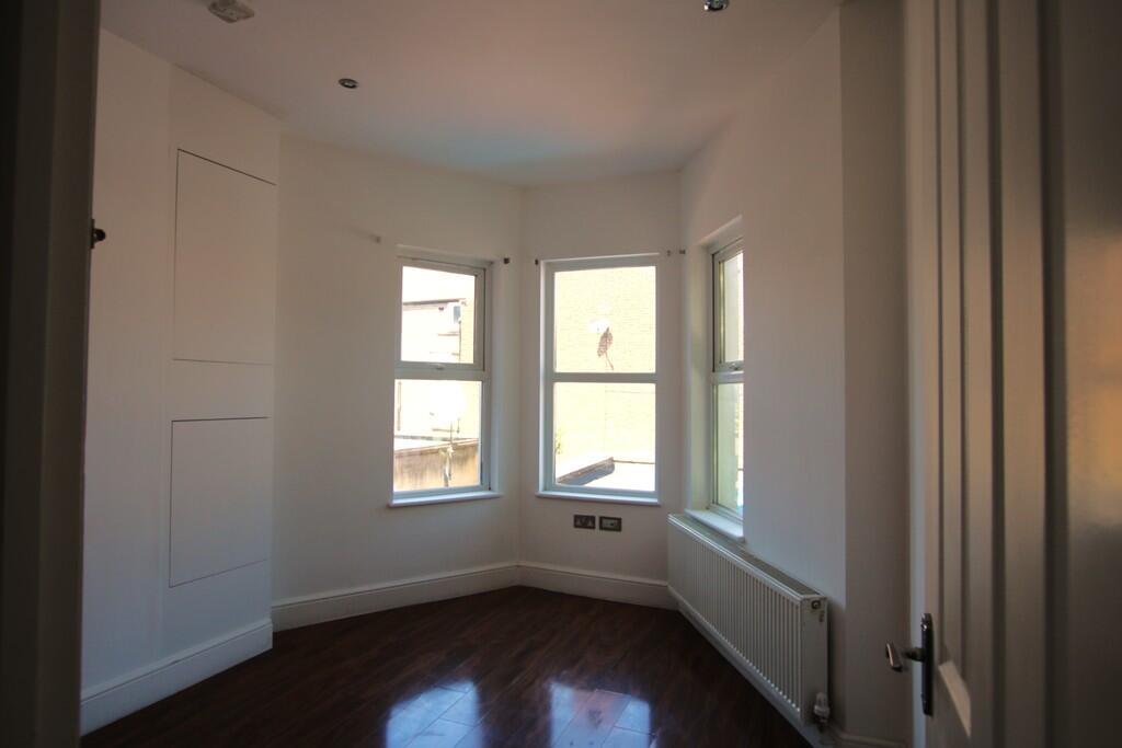 3 bed 1st Floor Flat for rent in Willesden. From Empire Estates - North West London