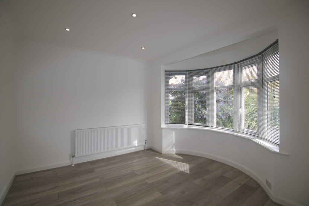 1 bed 1st Floor Flat for rent in London. From Empire Estates - North West London